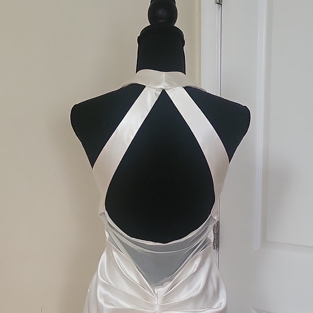 Dave & Johnny Elegant Ivory EUC Satin Wedding Backless Gown - Picture 7 of 17